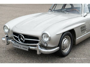 Afbeelding 24/45 van Mercedes-Benz 300 SL &quot;Gullwing&quot; (1989)