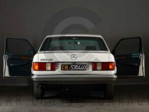 Afbeelding 4/21 van Mercedes-Benz 280 SE (1982)