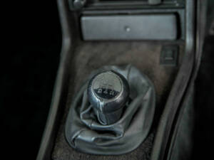 Immagine 25/50 di Porsche 924 S (1986)