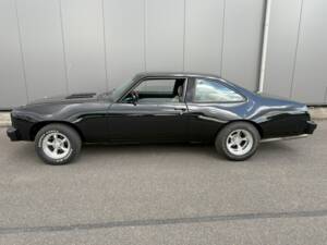 Image 2/6 of Chevrolet Nova Coupe (1976)