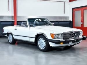 Image 1/7 de Mercedes-Benz 560 SL (1989)