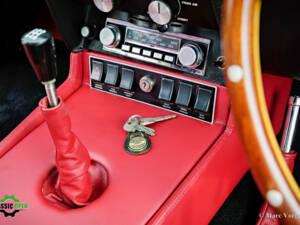 Image 31/50 of Aston Martin DBS (1970)