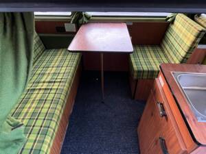 Image 26/57 of Volkswagen T2b Westfalia (1978)