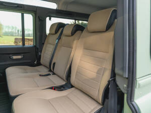 Bild 14/37 von Land Rover Defender (2016)
