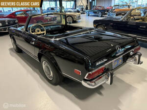 Image 8/19 de Mercedes-Benz 280 SL (1968)