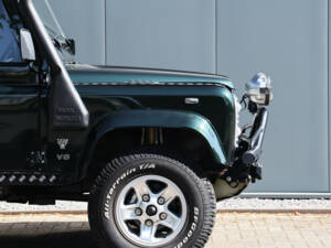 Afbeelding 6/38 van Land Rover 90 (1989)