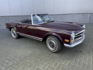 Image 14/36 of Mercedes-Benz 280 SL (1969)