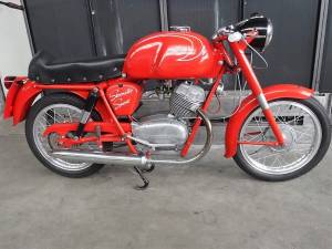 Afbeelding 16/17 van Moto Guzzi DUMMY (1961)