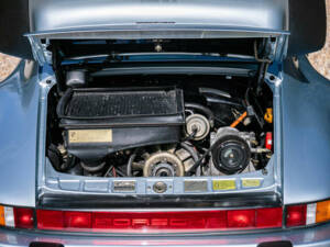 Image 3/40 de Porsche 911 Turbo LE (1989)