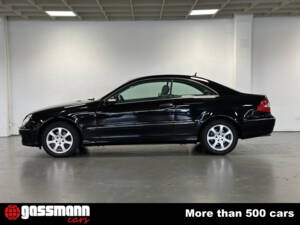 Image 5/15 of Mercedes-Benz CLK 280 (2006)