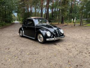 Image 13/26 of Volkswagen Beetle 1200 Standard &quot;Oval&quot; (1954)