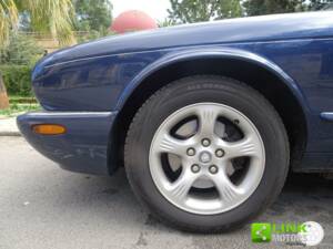 Bild 9/10 von Jaguar XJ6 3.2 (1999)