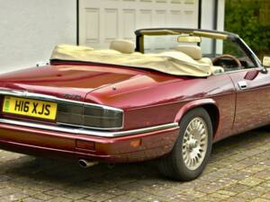 Image 15/50 de Jaguar XJS 5.3 V12 (1995)