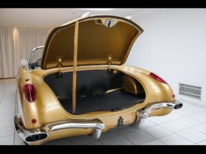 Image 59/100 of Chevrolet Corvette (1958)