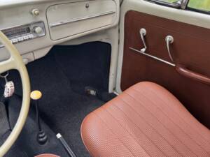 Afbeelding 19/27 van Volkswagen Käfer 1300 (1966)