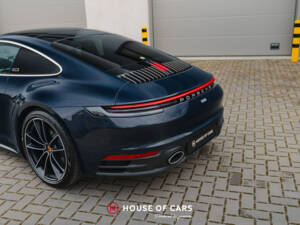 Image 20/50 de Porsche 911 Carrera 4S &quot;Belgian Legend Edition&quot; (2020)