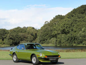 Image 16/40 of Datsun 240 Z (1972)