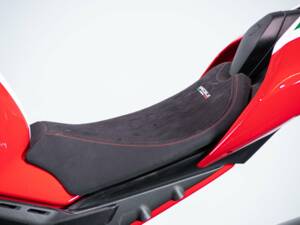 Image 18/50 of Ducati DUMMY (2018)
