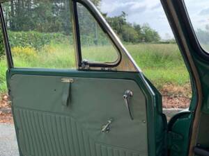 Immagine 30/83 di Morris Minor 1000 Traveller (1969)