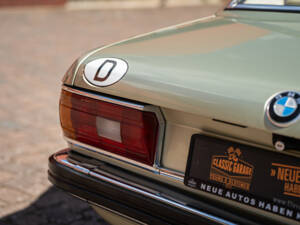 Image 15/46 of BMW 525 (1978)