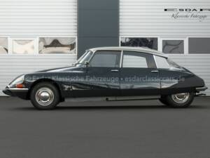 Immagine 2/35 di Citroën DS 21 (1968)