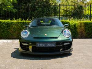 Immagine 2/37 di Porsche 911 GT2 (2008)