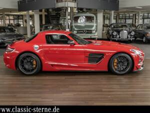 Immagine 6/15 di Mercedes-Benz SLS AMG Black Series (2014)