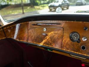 Image 20/28 of Bentley S 2 Continental (1961)