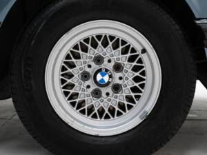 Image 11/15 of BMW 635 CSi (1984)
