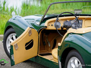 Image 4/41 of Triumph TR 3A (1959)