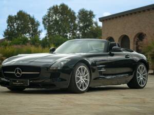 Image 9/50 of Mercedes-Benz SLS AMG Roadster (2011)