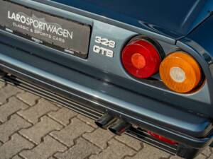 Image 31/36 de Ferrari 328 GTB (1986)