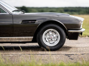 Bild 36/50 von Aston Martin DBS V8 (1971)