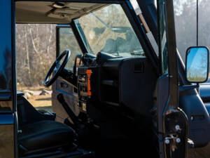 Bild 5/5 von Land Rover Defender 90 TD4 (2009)