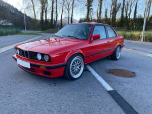 Imagen 119/180 de BMW 316i (1989)