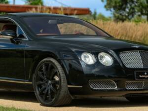 Image 32/50 of Bentley Continental GT (2004)