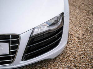 Image 35/38 of Audi R8 V10 (2010)