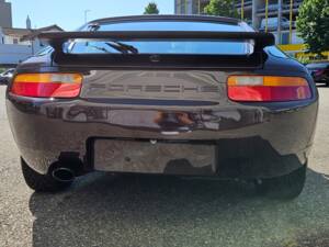 Image 8/28 of Porsche 928 S4 (1987)