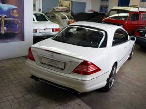 Afbeelding 16/37 van Mercedes-Benz CL 65 AMG (2005)