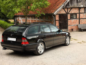 Bild 4/89 von Mercedes-Benz C 43 AMG T (1998)