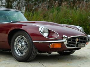 Imagen 17/50 de Jaguar E-Type V12 (2+2) (1972)