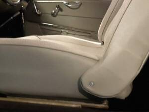 Image 14/33 of Alfa Romeo Giulia 1600 Sprint (1963)