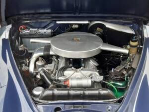 Image 6/49 of Jaguar Mk II 3.8 (1963)