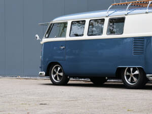 Image 32/60 of Volkswagen T1 Kombi (1964)