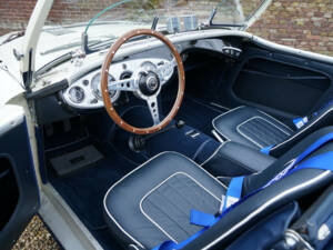 Image 26/50 of Austin-Healey 100&#x2F;4 (BN1) (1955)