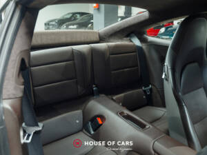 Image 18/23 of Porsche 911 Carrera 4S (2013)