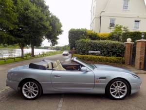 Image 40/50 de Aston Martin DB 7 Vantage Volante (2001)