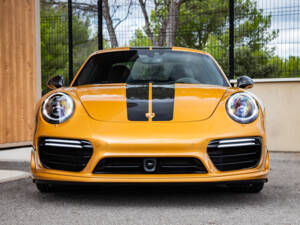 Bild 16/50 von Porsche 911 Turbo S Exclusive (2018)