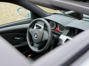 Immagine 49/50 di BMW M5 (2009)