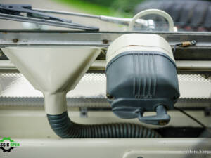 Image 37/55 of Land Rover 88 (1958)